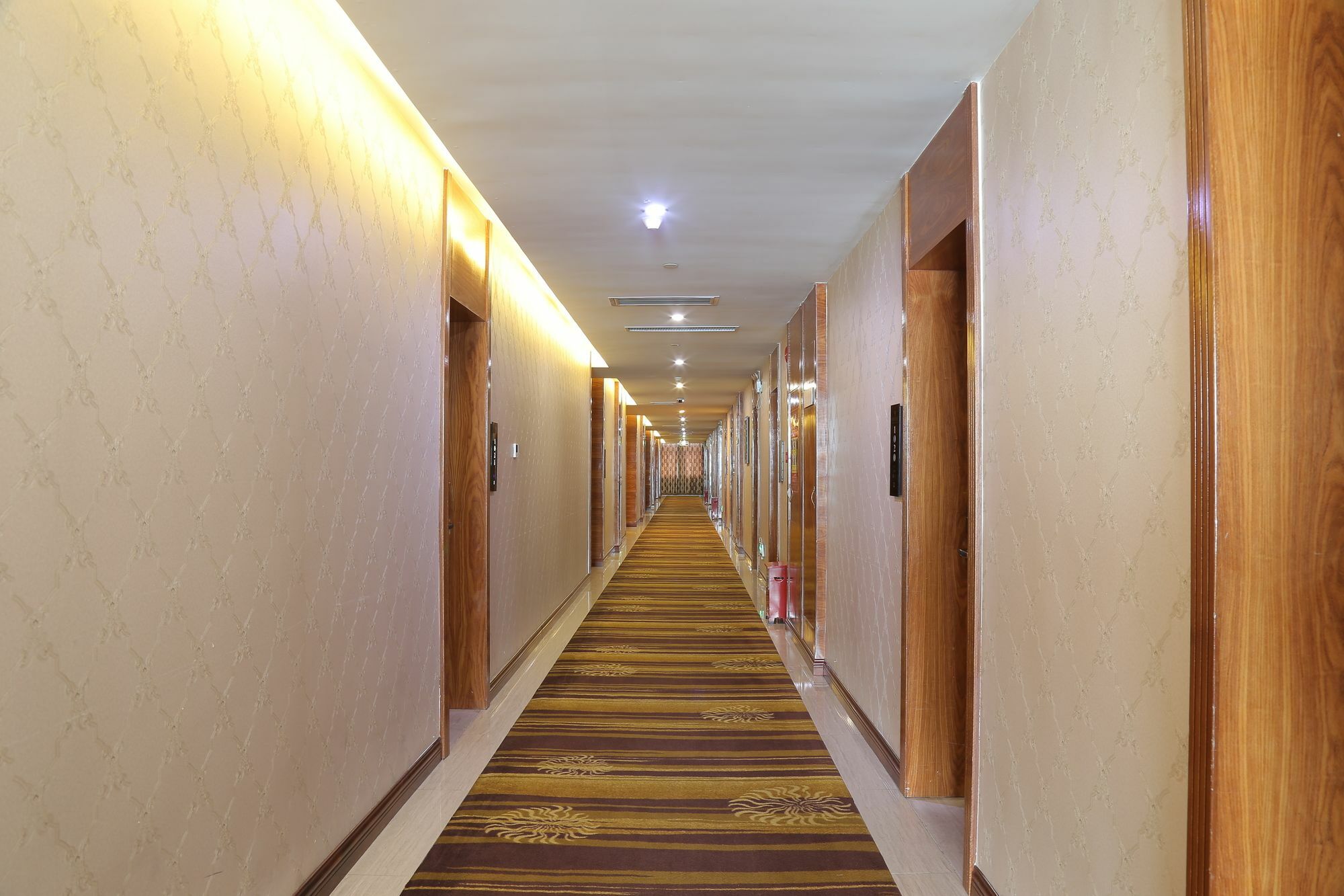 Oubon International Hotel Kuangcsou Kültér fotó